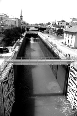 canal-lock