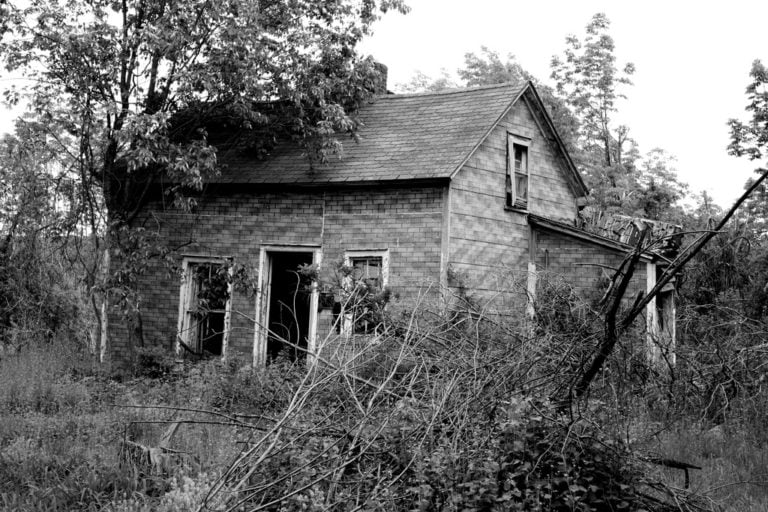 Tiny Abandoned House - Thomas Slatin